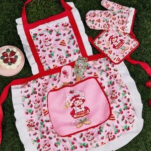 Strawberry Shortcake Apron Baking